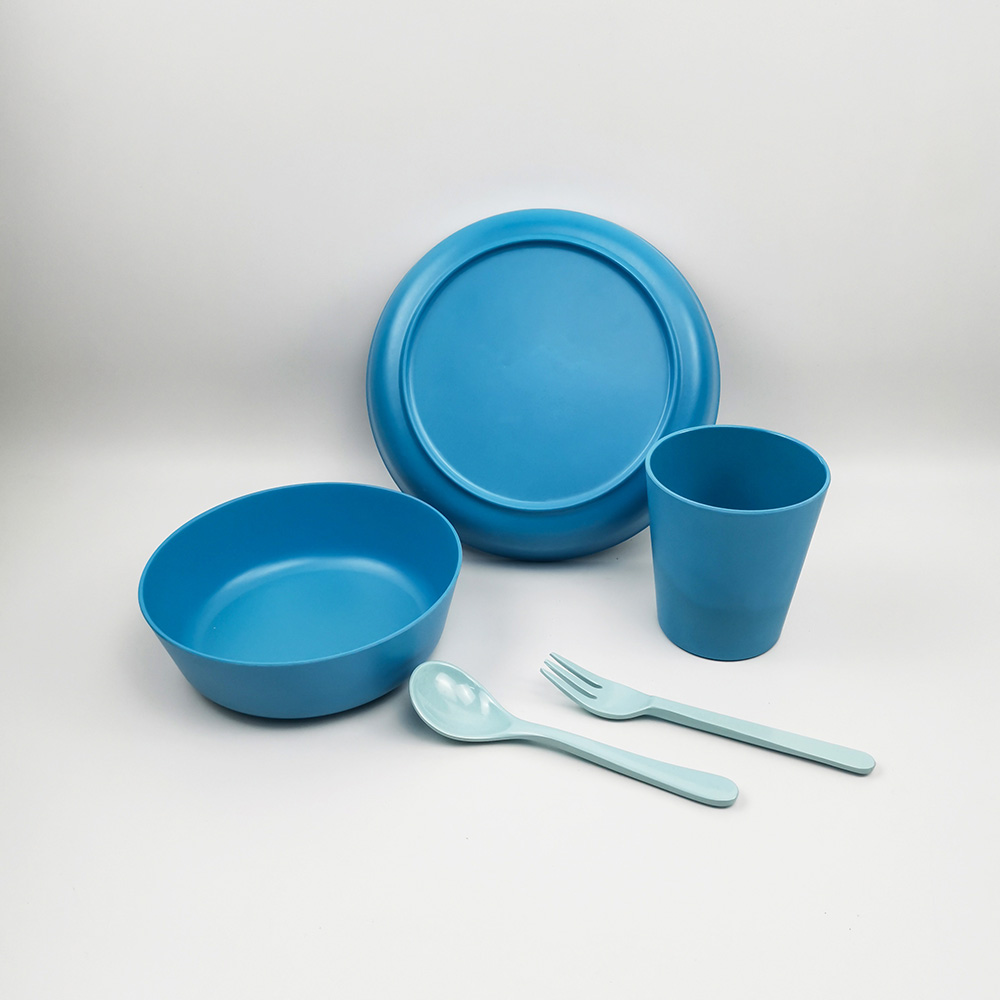 子供の食器