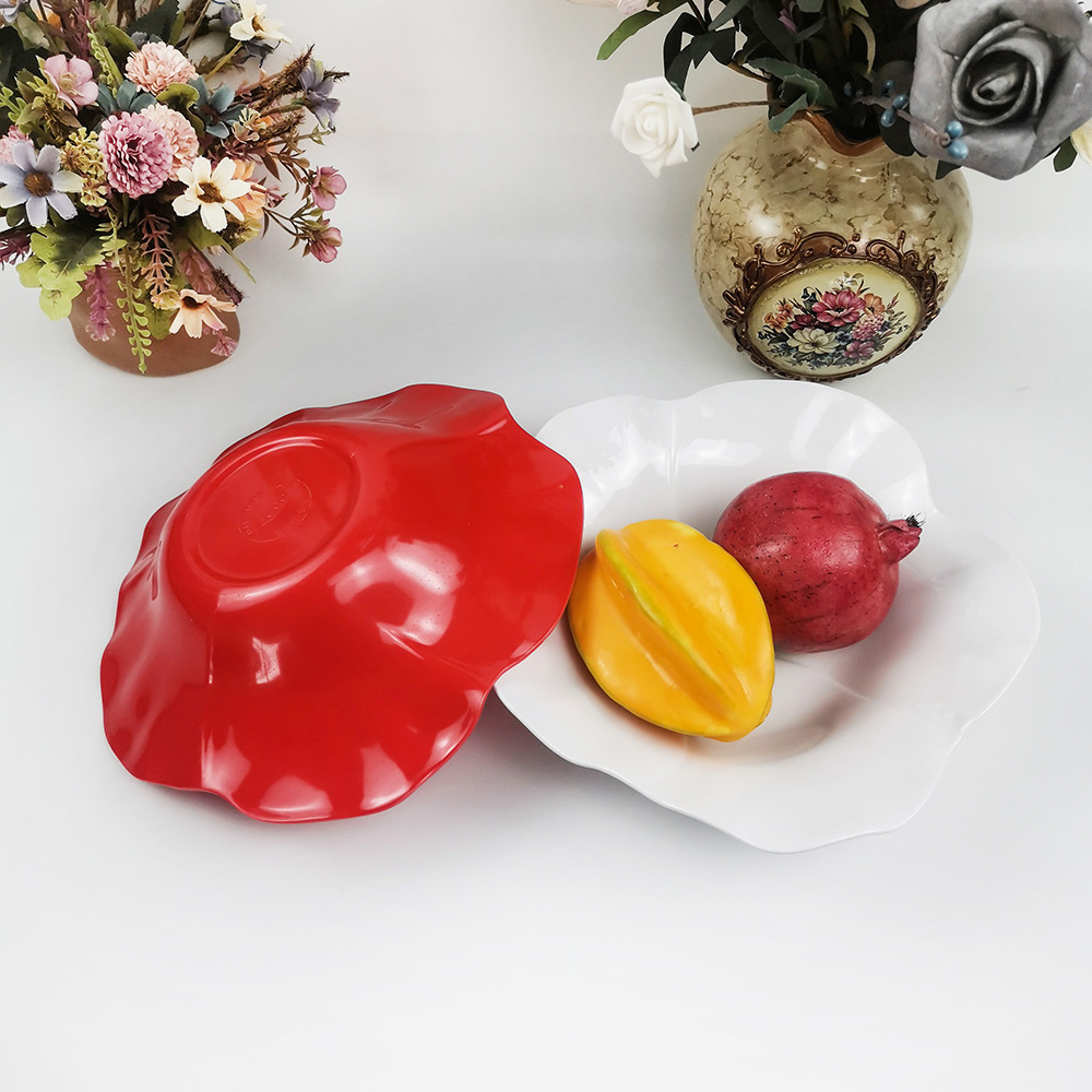 環境にやさしい創造的な蓮の葉洋食サラダフルーツボウル